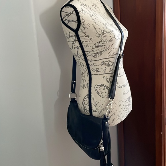 Old Florence Leather Factory black crossbody purse. - Picture 2 of 10